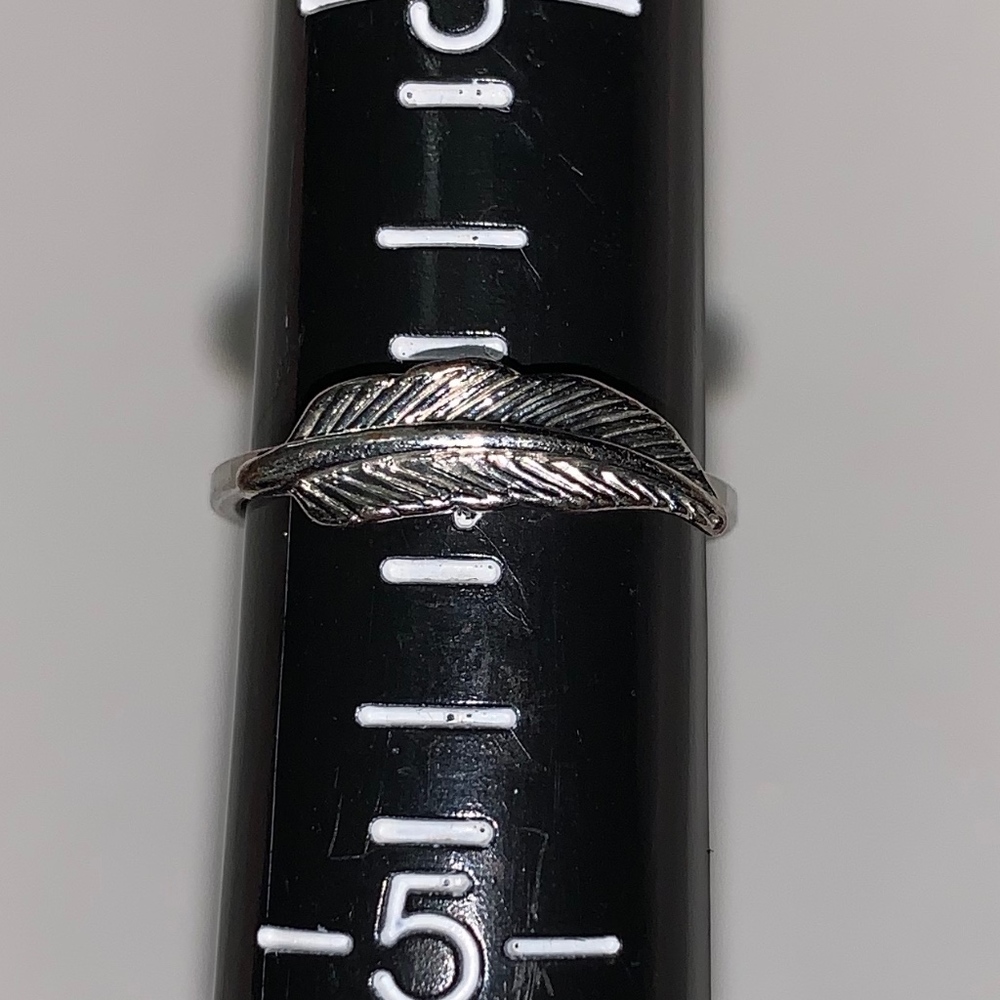 HP Harry Potter Leviosa Silver Feather Ring Size 4